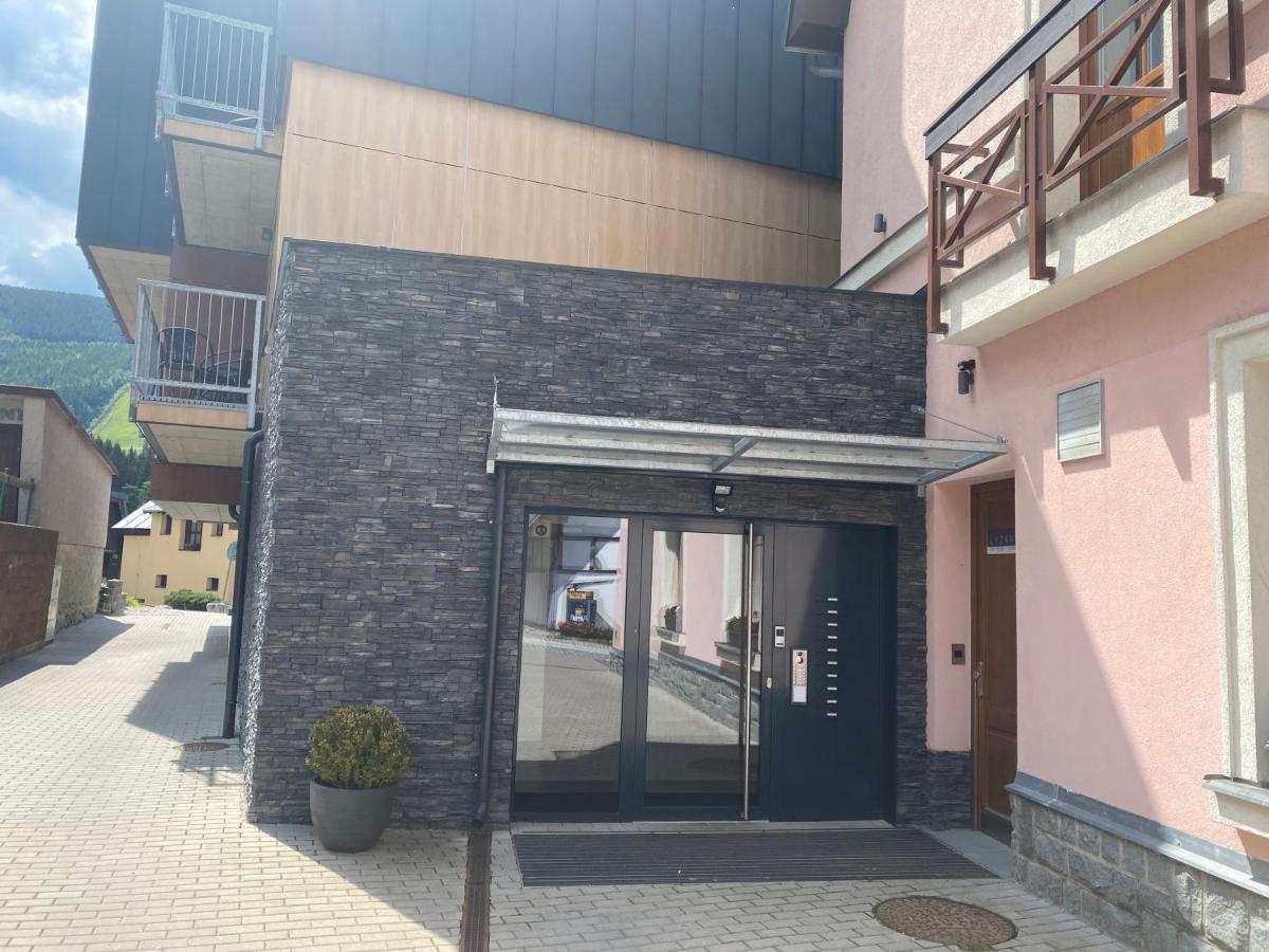 Residence Grand - Soukromy Apartman Špindlerŭv Mlýn Eksteriør bilde